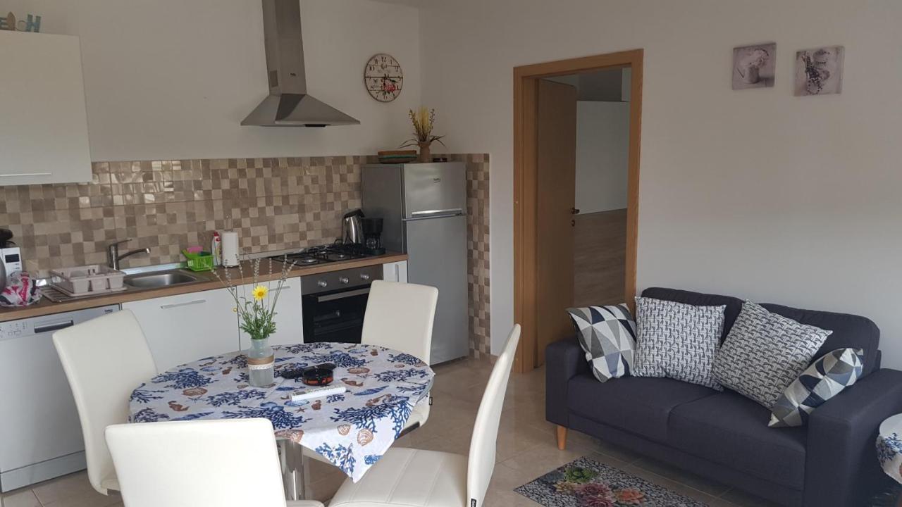 Apartman Luka بنجول المظهر الخارجي الصورة